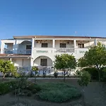 Stars Apartament Laganas