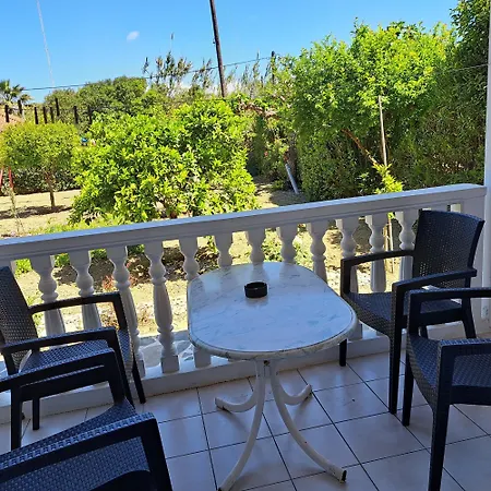 Stars Apartament Laganas
